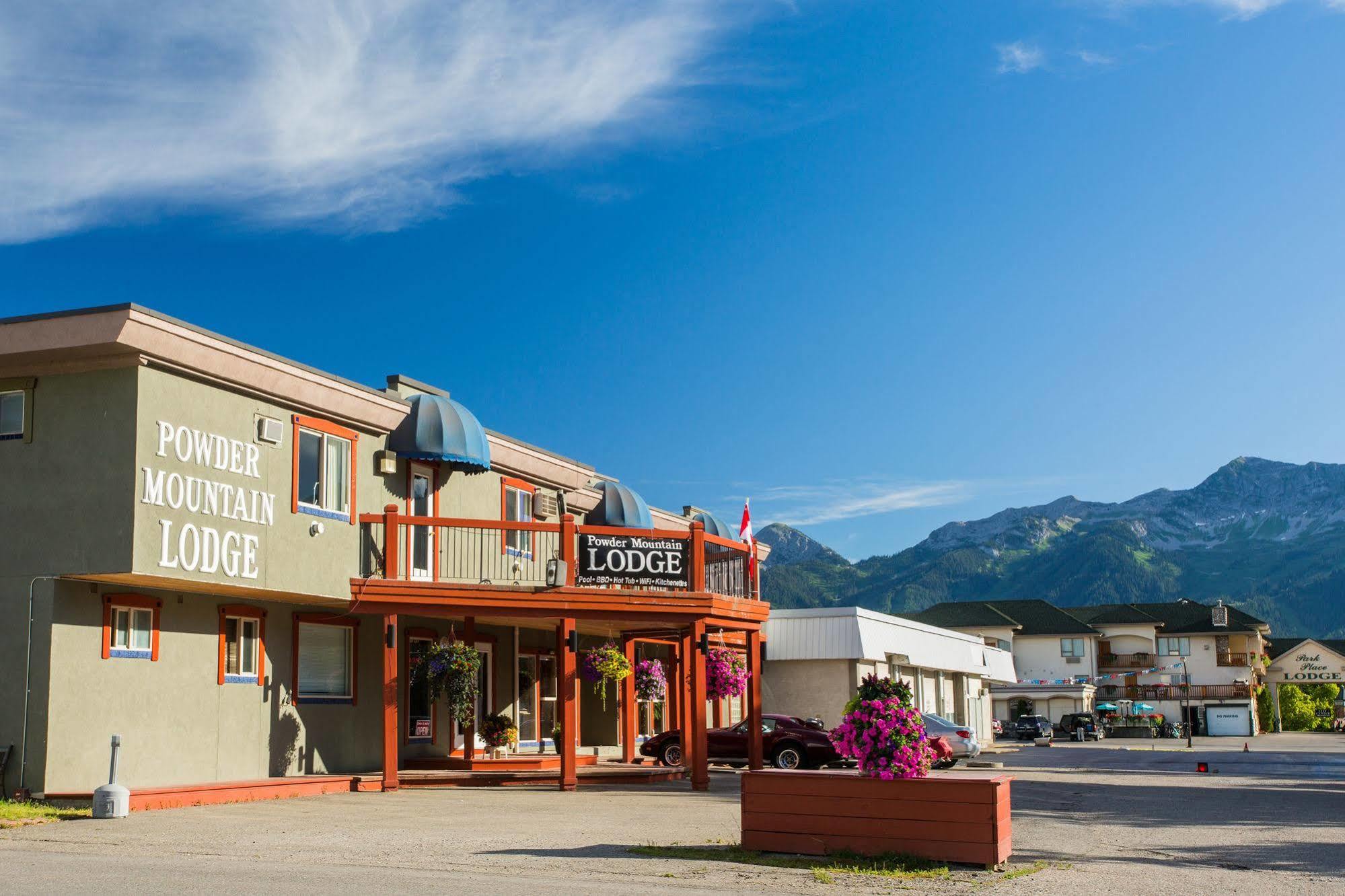 Powder Mountain Lodge Fernie Exterior photo